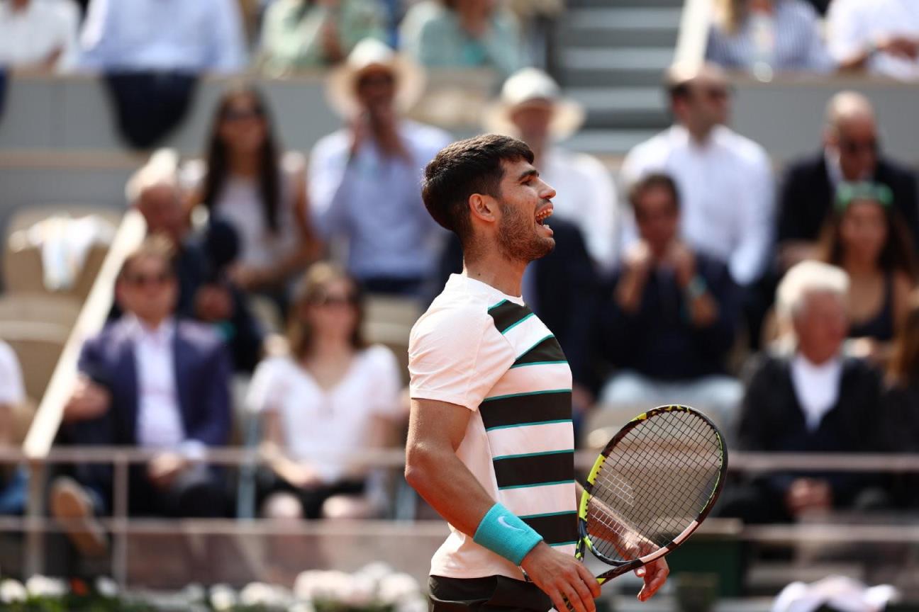 阿爾卡拉斯3-2險(xiǎn)勝辛納，法網(wǎng)男單冠軍衛(wèi)冕成功