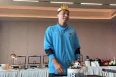 深圳新鵬城俱樂部為張衛(wèi)舉辦32歲生日慶典：生日快樂