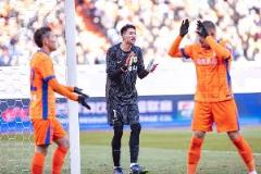 何日出頭？20歲于金永依木蘭板凳，33歲彭欣力、36歲王大雷爭(zhēng)主力