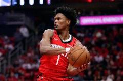 阿門(mén)-湯普森前兩年即獲防守一陣，成為NBA歷史第九人