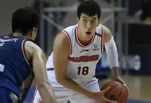 下午2點，廣東男籃更替風暴來襲，CBA神射手或被清洗，新東家已揭曉